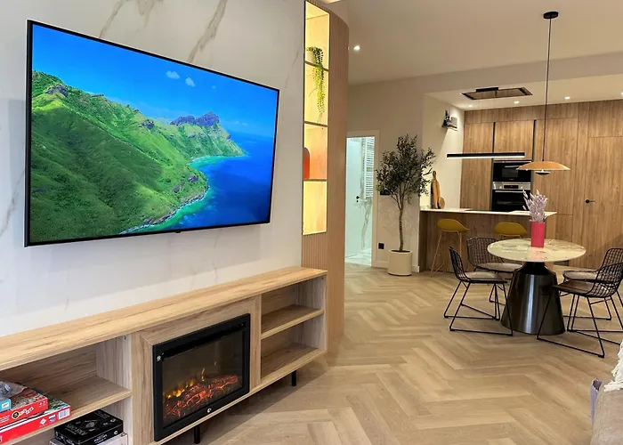 Διαμέρισμα Premium With Parking By Aston