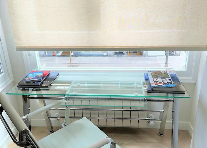 Premium With Parking By Aston *