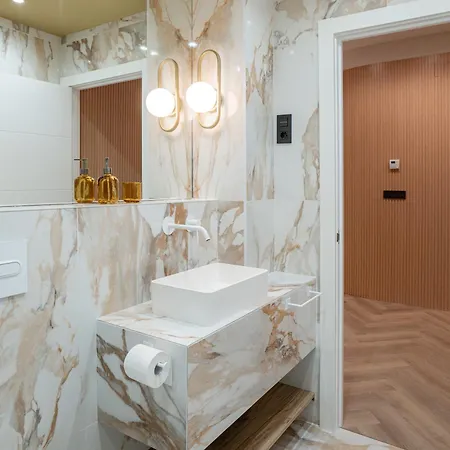 Premium With Parking By Aston * Bilbao