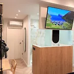 Apartment Premium With Parking By Aston *